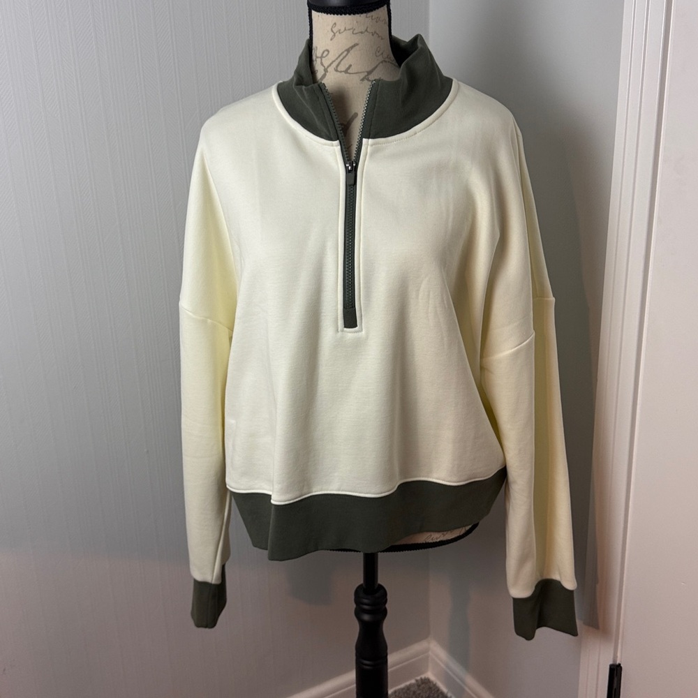 Fabletics Catarina Cream and Green Zip Sweatshirt size XXL - Picture 4 of 6